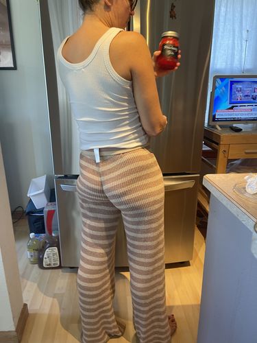 Customer photo review of High waisted hollow out baggy pant