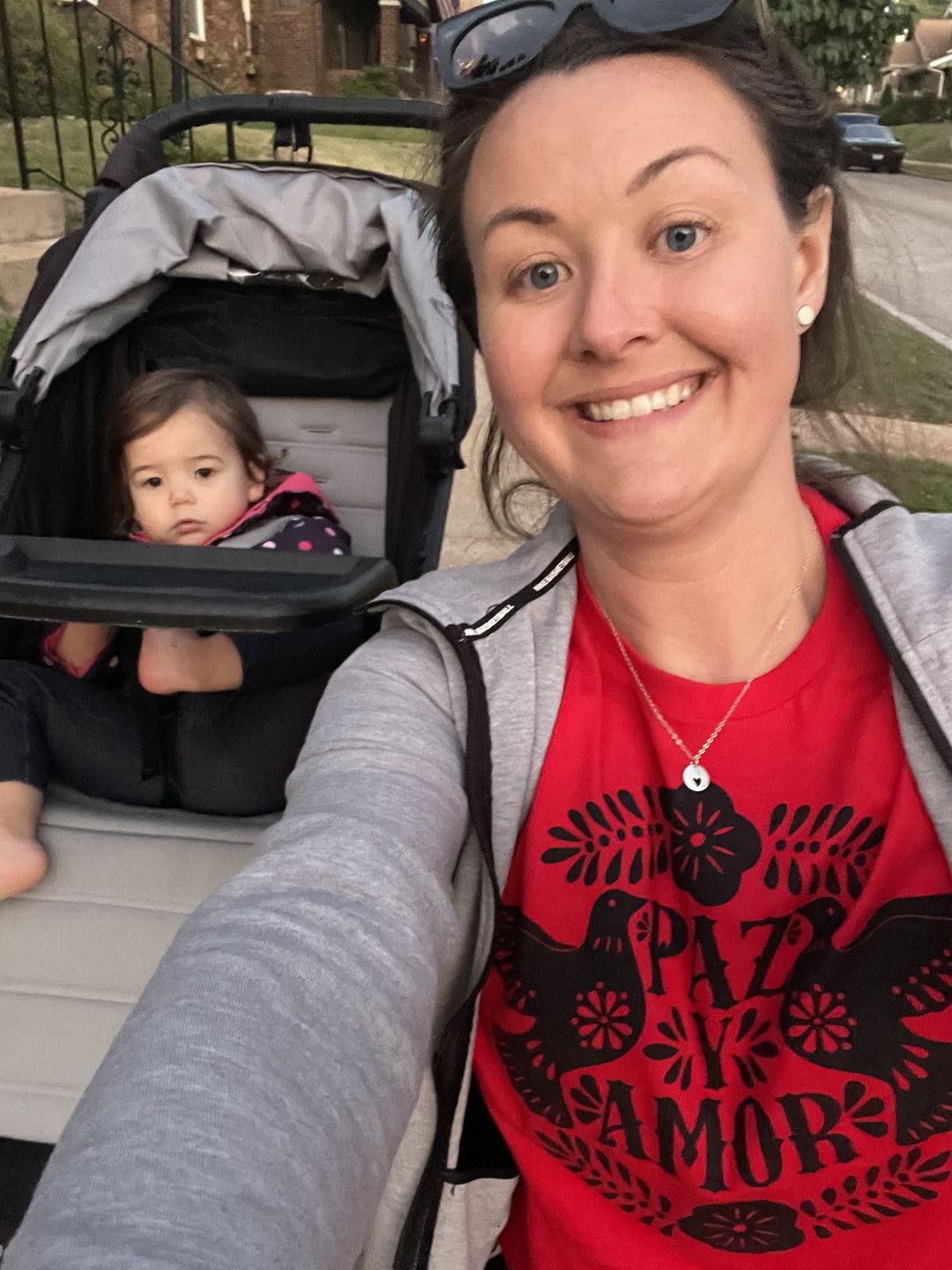 Customer photo review of Unisex Paz y Amor Tee