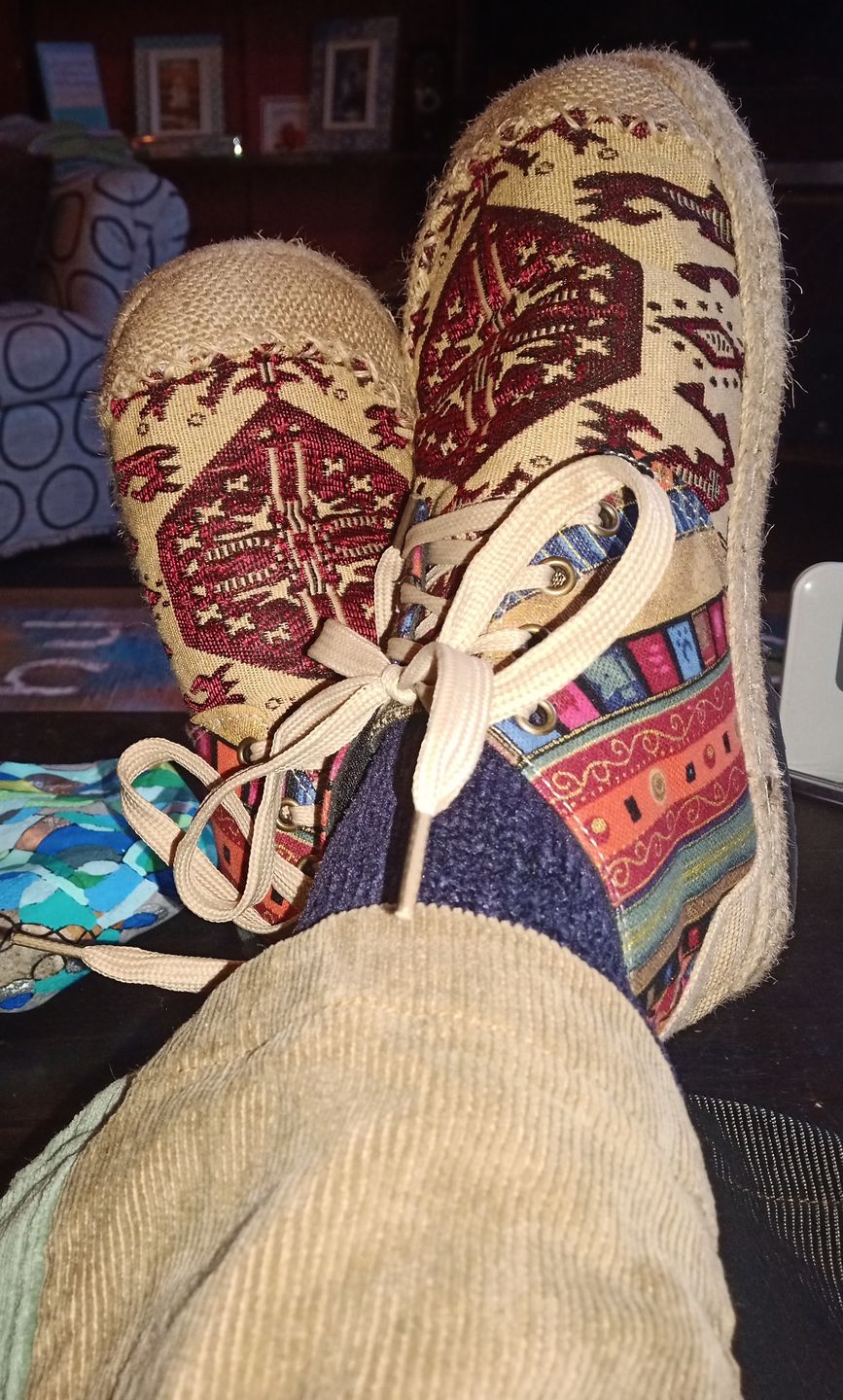 Customer photo review of Breathable Linen Woven Loafers