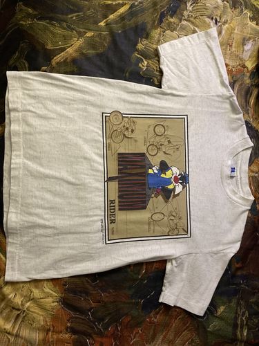 Customer photo review of Vintage Looney Tunes Six Flags Maximum RiderT Shirt Size Small