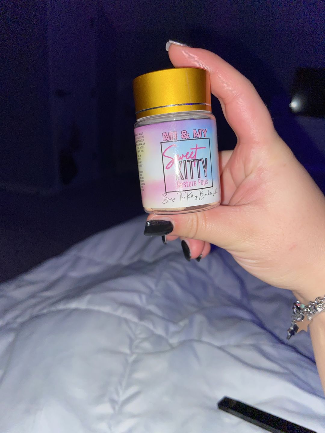 Customer photo review of Sweet Kitty Restore Pops