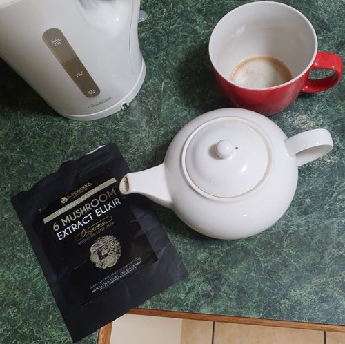 Customer photo review of Organic 7 Mushroom Extract - Chaga, Reishi, Cordyceps, Maitake, Shiitake, Lion's Mane, Turkey Tail