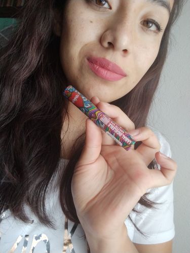 Customer photo review of Labial Indeleble Olé! Sonrisa, 4.5 g