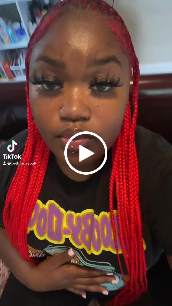 Customer video review of 2Dadoll Three Tone Green Contact Lenses(1 pair/6 months)