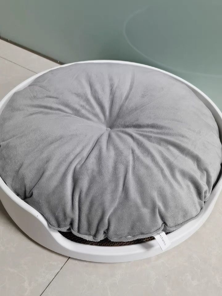 Customer photo review of Mayitwill Cat Litter Box Mat