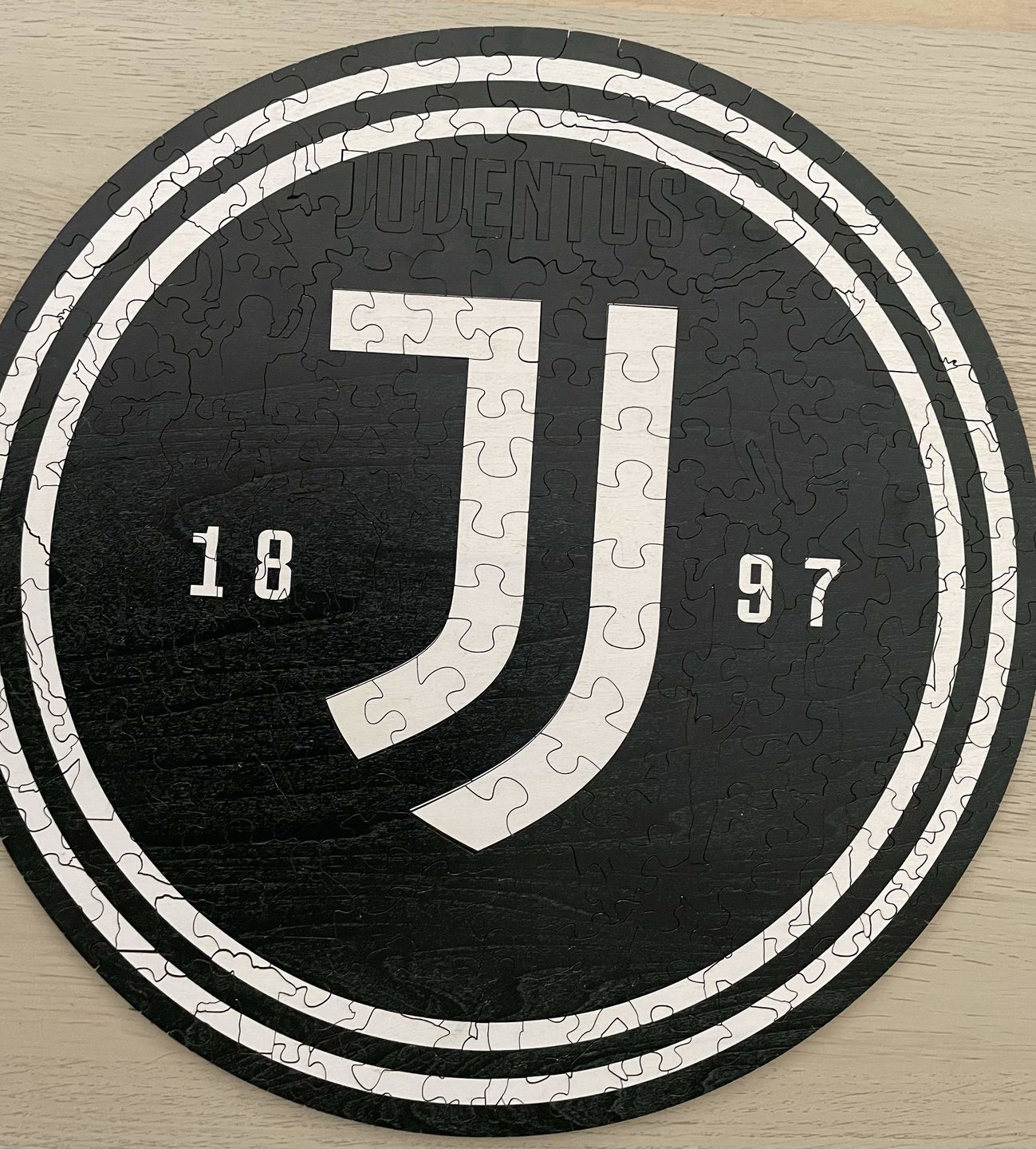 Customer photo review of Juventus FC® Logo - Official Wooden Puzzle