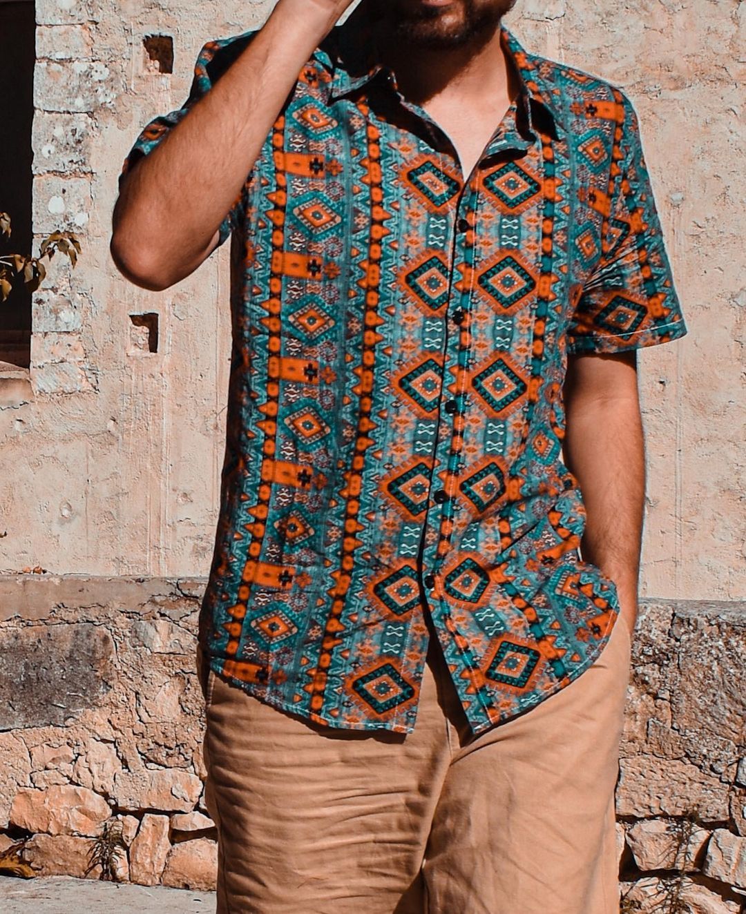 Customer photo review of Men's Casual Vintage Short Sleeve 70s Retro Patchwork Button Up Lapel Shirt