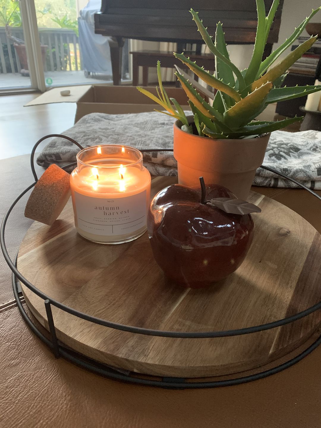 Customer photo review of Autumn Harvest 22 oz Glass Candle
