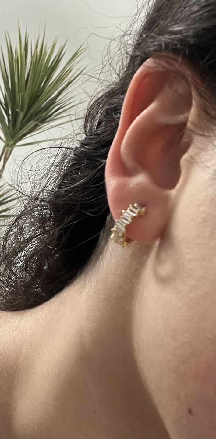 Customer photo review of Noemi Ohrstecker | 18K vergoldet