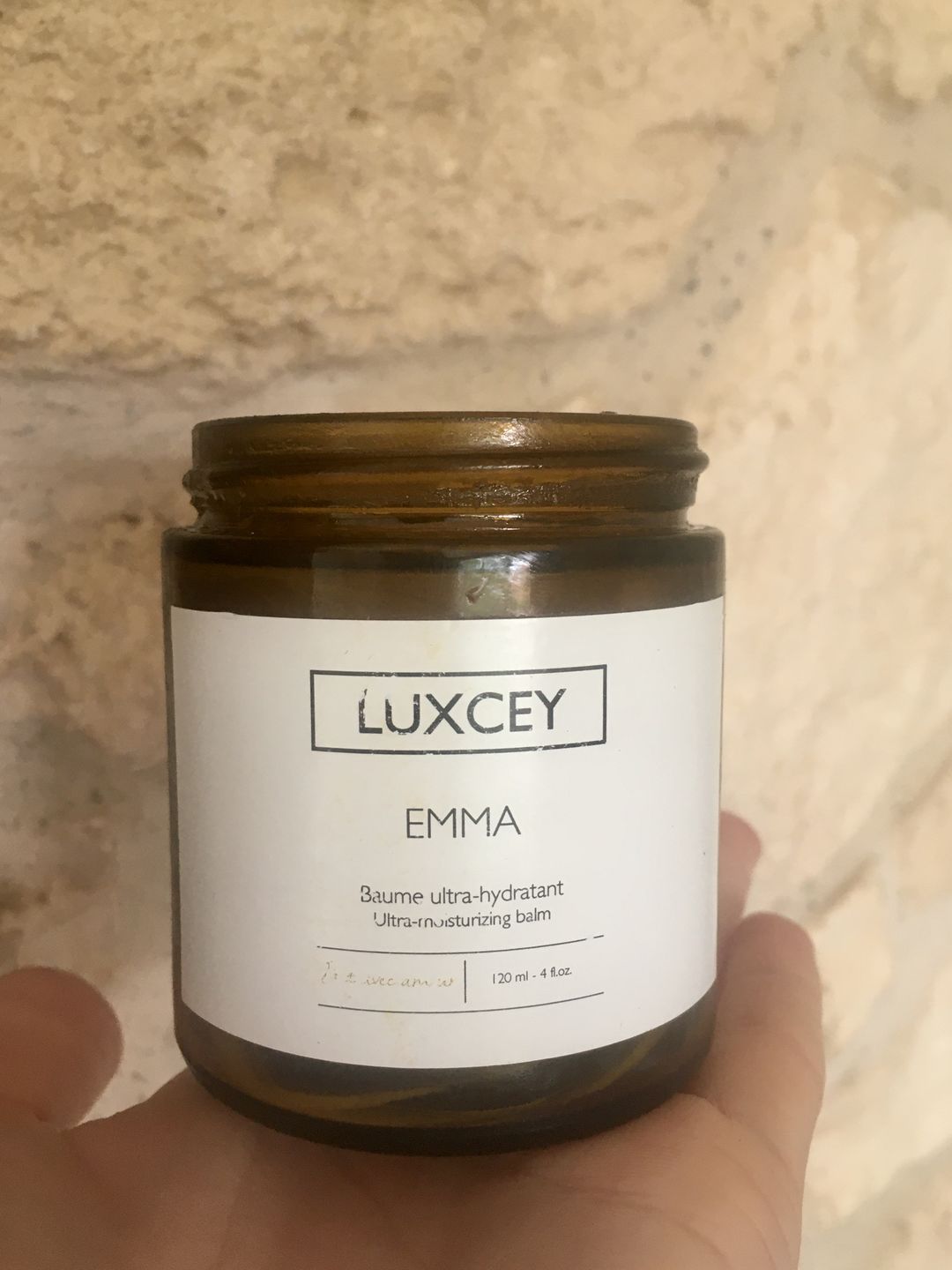 Customer photo review of Emma - Ultra-moisturizing body balm