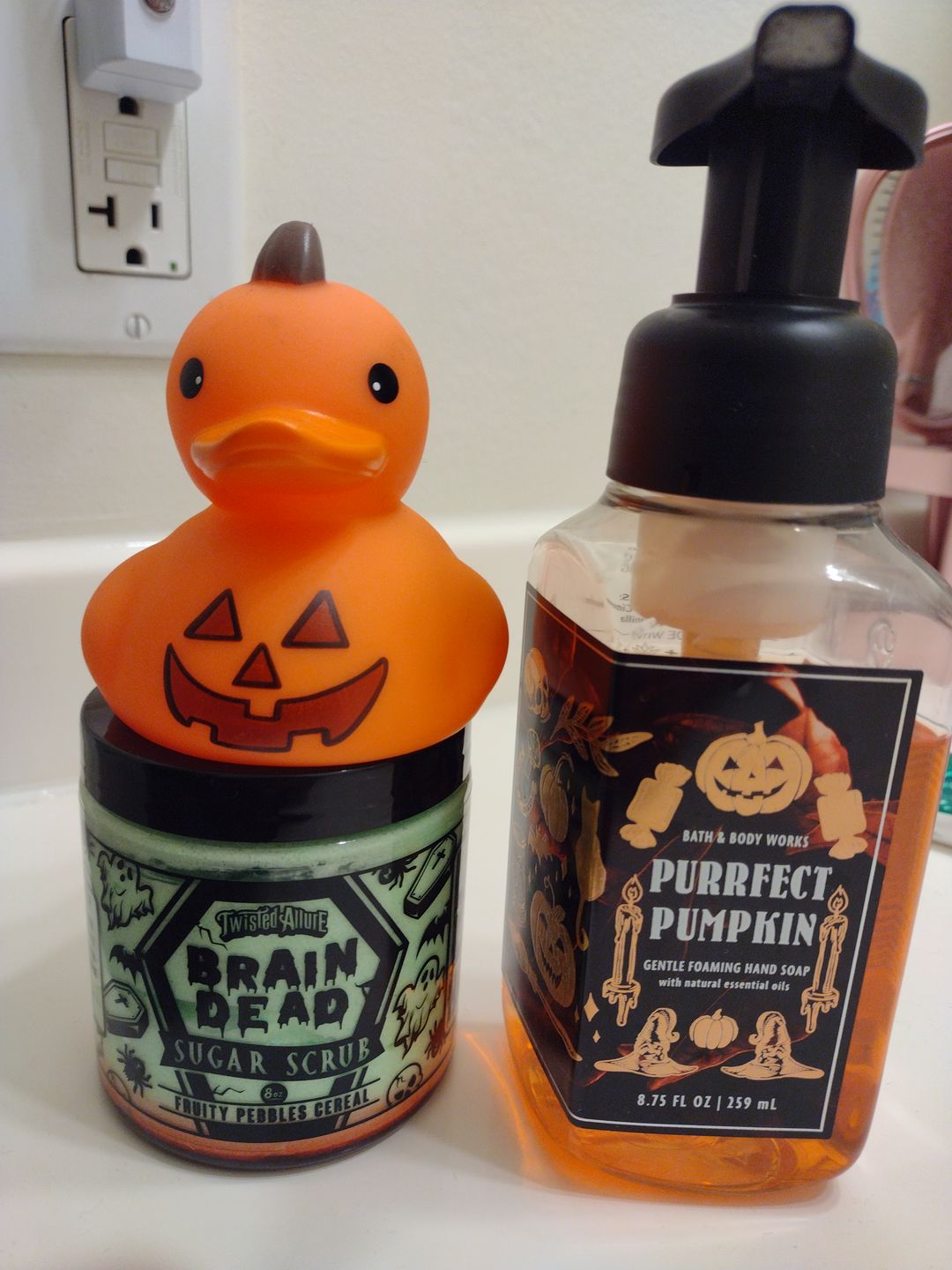 Customer photo review of Brain Dead  Sugar Scrub