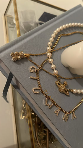 Customer photo review of Mesmerizing Bear Kette 14K Vergoldet