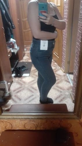 Customer photo review of High Waist Skinny Simple Jeans Denim Pencil Pants