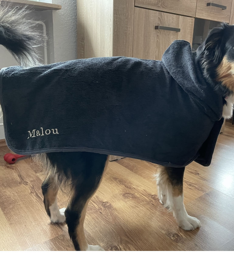 Customer photo review of Persönliche Gravur - Premium Hunde Bademantel