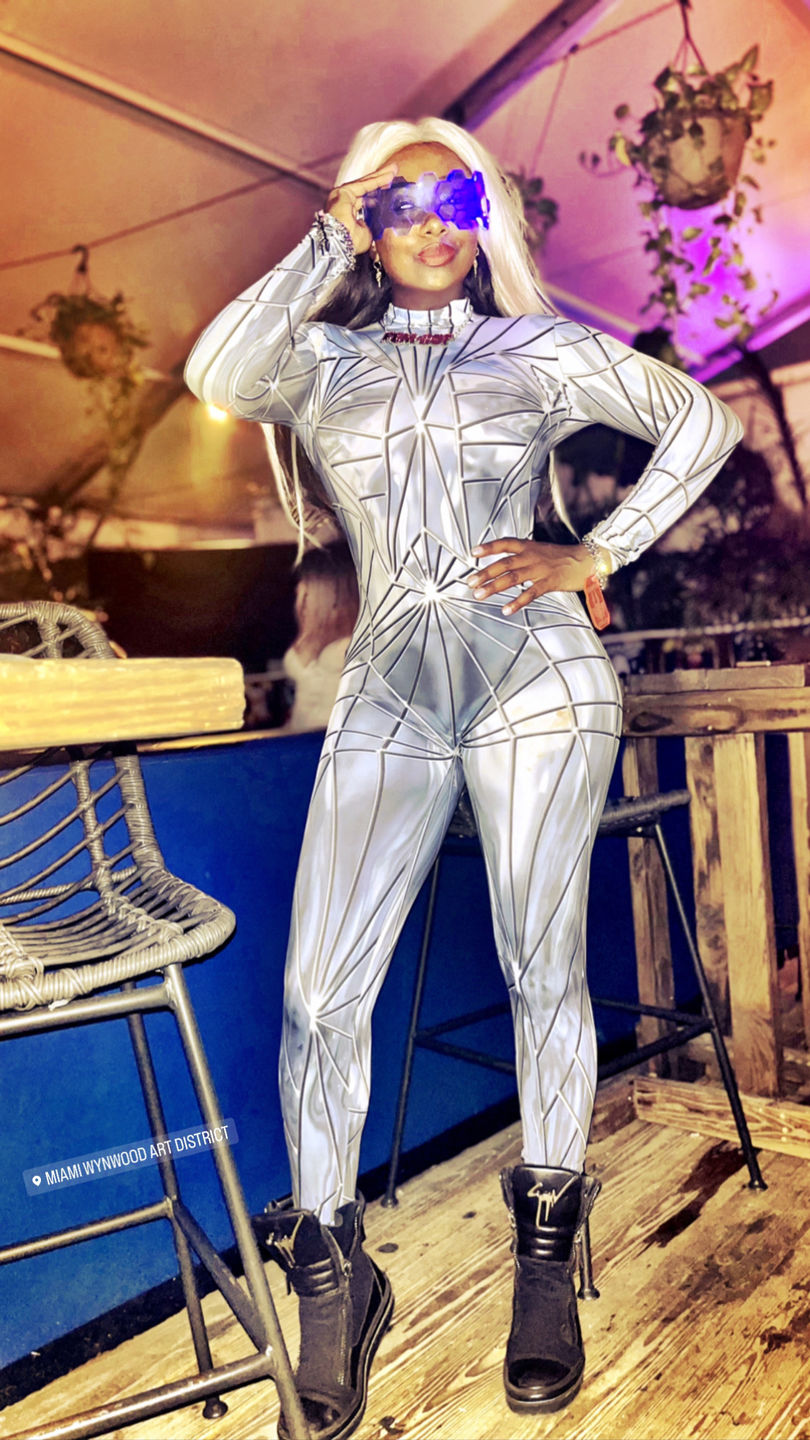 Customer photo review of Broken Mirror Costume