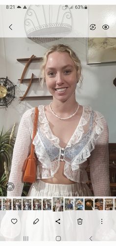 Customer photo review of The Medium Pearl Short Necklace