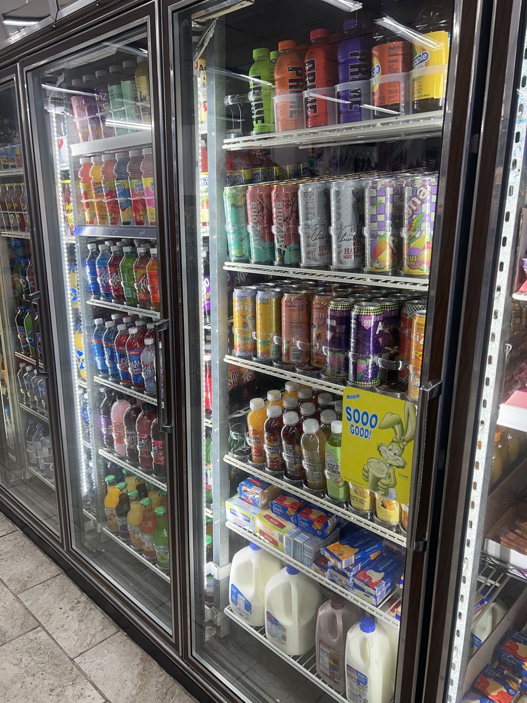Customer photo review of T8 5ft LED Freezer/Cooler Tube Light, V Shape, 32W 5000K, Clear, Refrigerator LED Light - Walk-in Cooler Light