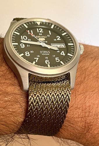 Customer photo review of Mako- Luxury Single Pass Military Style Watch Strap