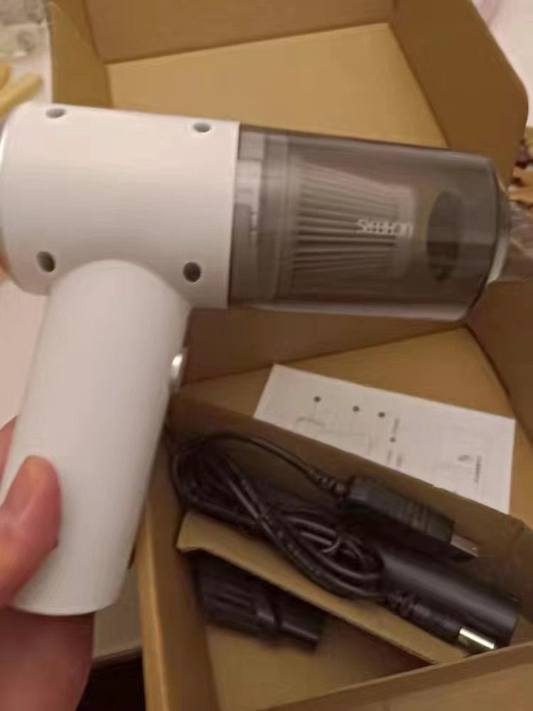 Customer photo review of Mini Aspirateur Sans fil 3-en-1 Révolutionnaire