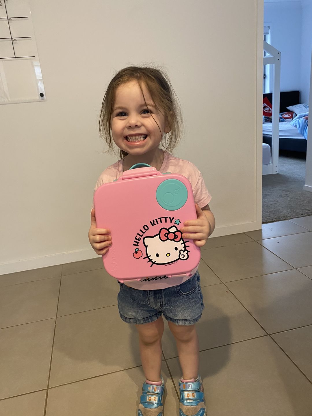 Customer photo review of b.box Hello Kitty - Pink Lunchbox