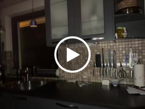 Customer video review of LED Genopladeligt trådløst sensorlys