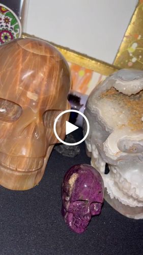 Customer video review of Realistic Crazy Laced Agate Skull
