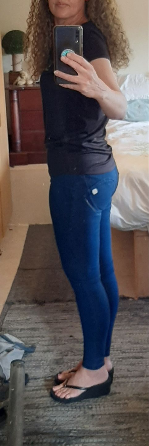 Customer photo review of Shapewear Butt lifting Shaping Jeggings - Dark Blue