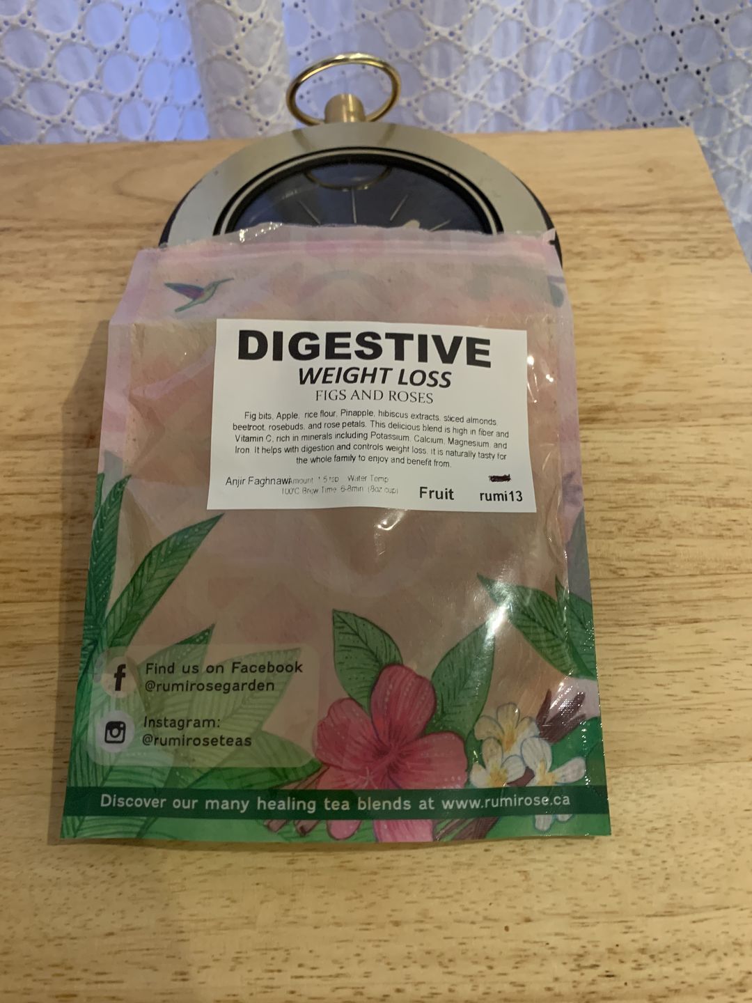 Customer photo review of Black Oolong Tea With Berry Citrus