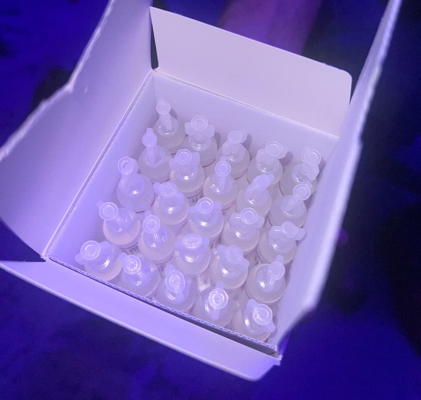Customer photo review of 7% SALINE SOLUTION FOR NEBULIZER - FOR INHALATION THERAPY  - 25 5ML vials