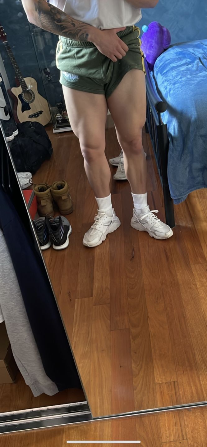 Customer photo review of Vintage Cotton Gym Shorts - Washed Green