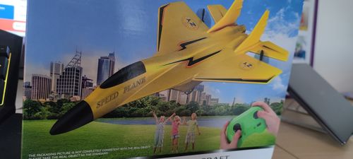 Customer photo review of JET PLANEADOR CONTROL REMOTO 2.4 GHZ LED