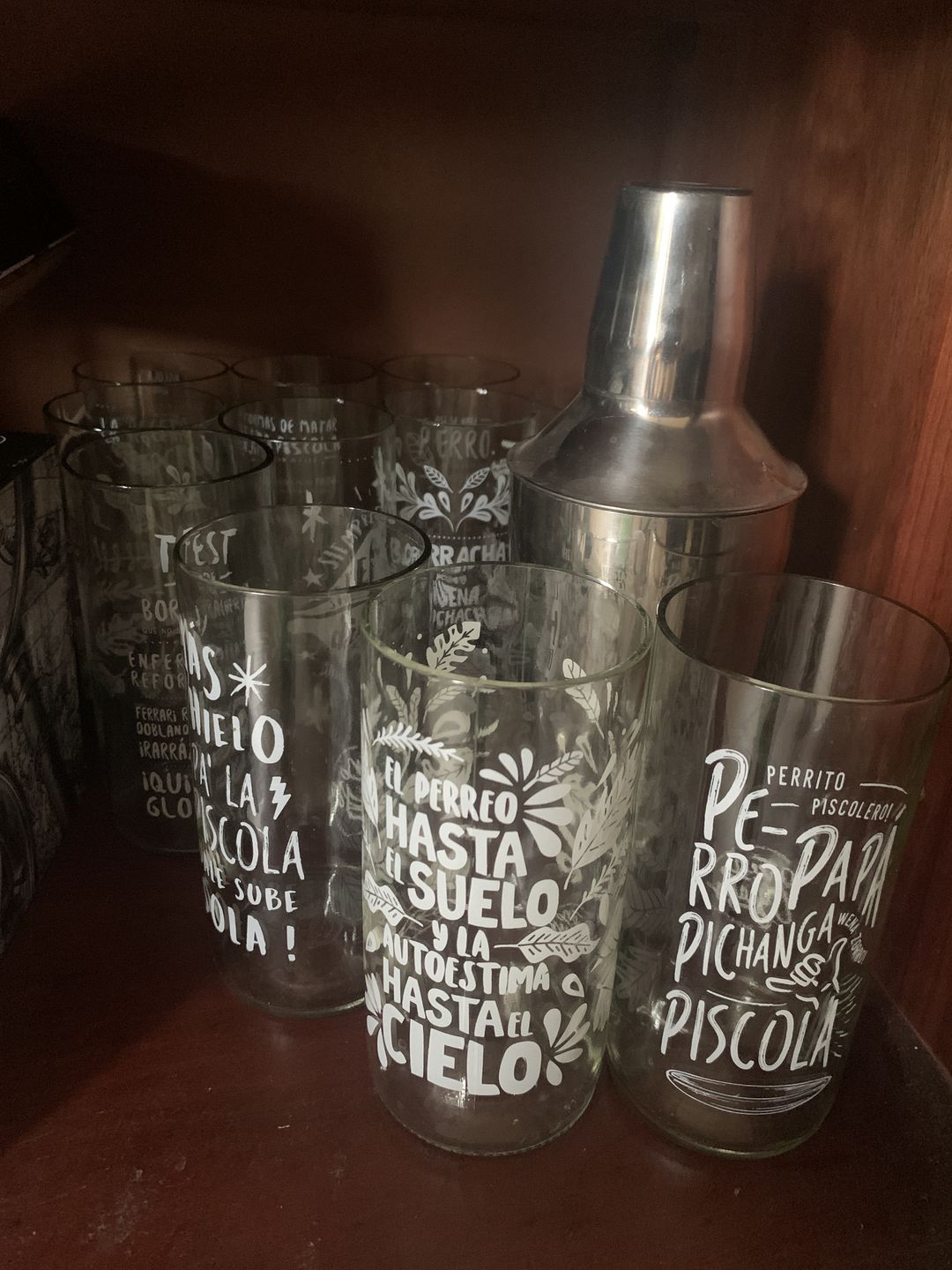 Customer photo review of Vasos Feministas Girl Power Juego de 6 Vasos
