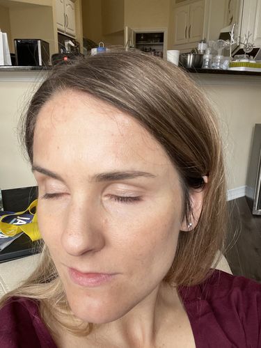 Customer photo review of Single Pressed Eye Shadow Compact