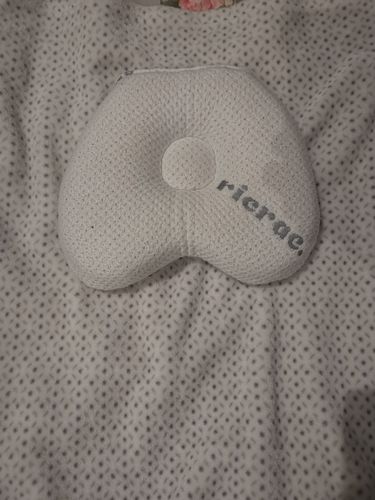 Customer photo review of Memory Foam Baby Head Pillow - Rede