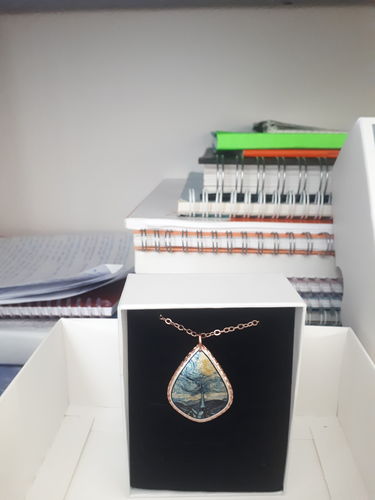Customer photo review of Van Gogh Starry Night Tablo Tasarım Kolye