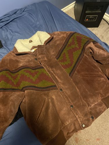 Customer photo review of Vintage Mesa Ridge Sherpa Lined Aztec Leather Suede Jacket Size XL