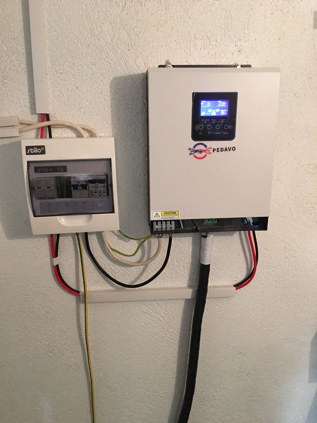 Customer photo review of Kit Panouri Fotovoltaice Invertor 3KVA 220V Off Grid Hibrid Solar Acumulatori Gel