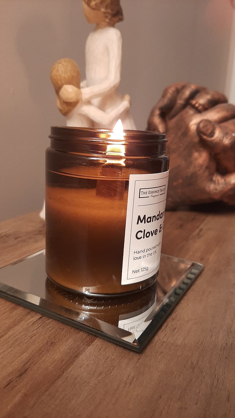 Customer photo review of Mandarin Clove & Cedar - 25 Hour Candle