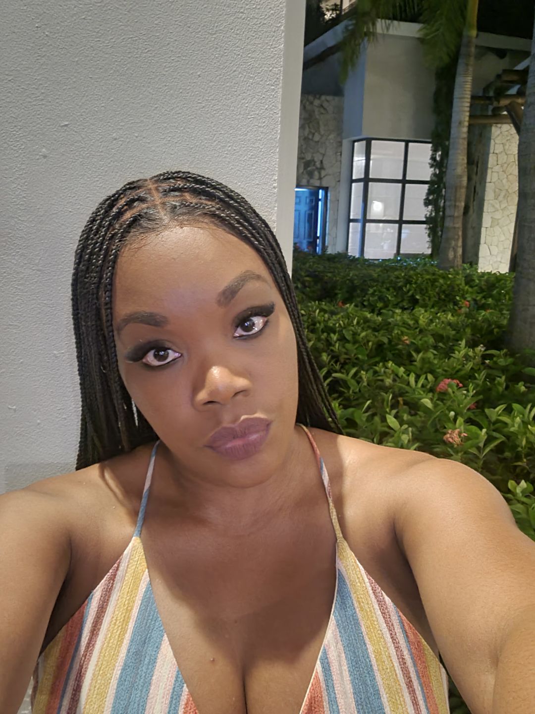 Customer photo review of Shade Knotless Braid Wig (Ready To Ship)