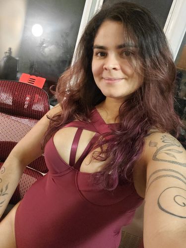 Customer photo review of Scarlett Bodysuit Recycled BURGUNDY