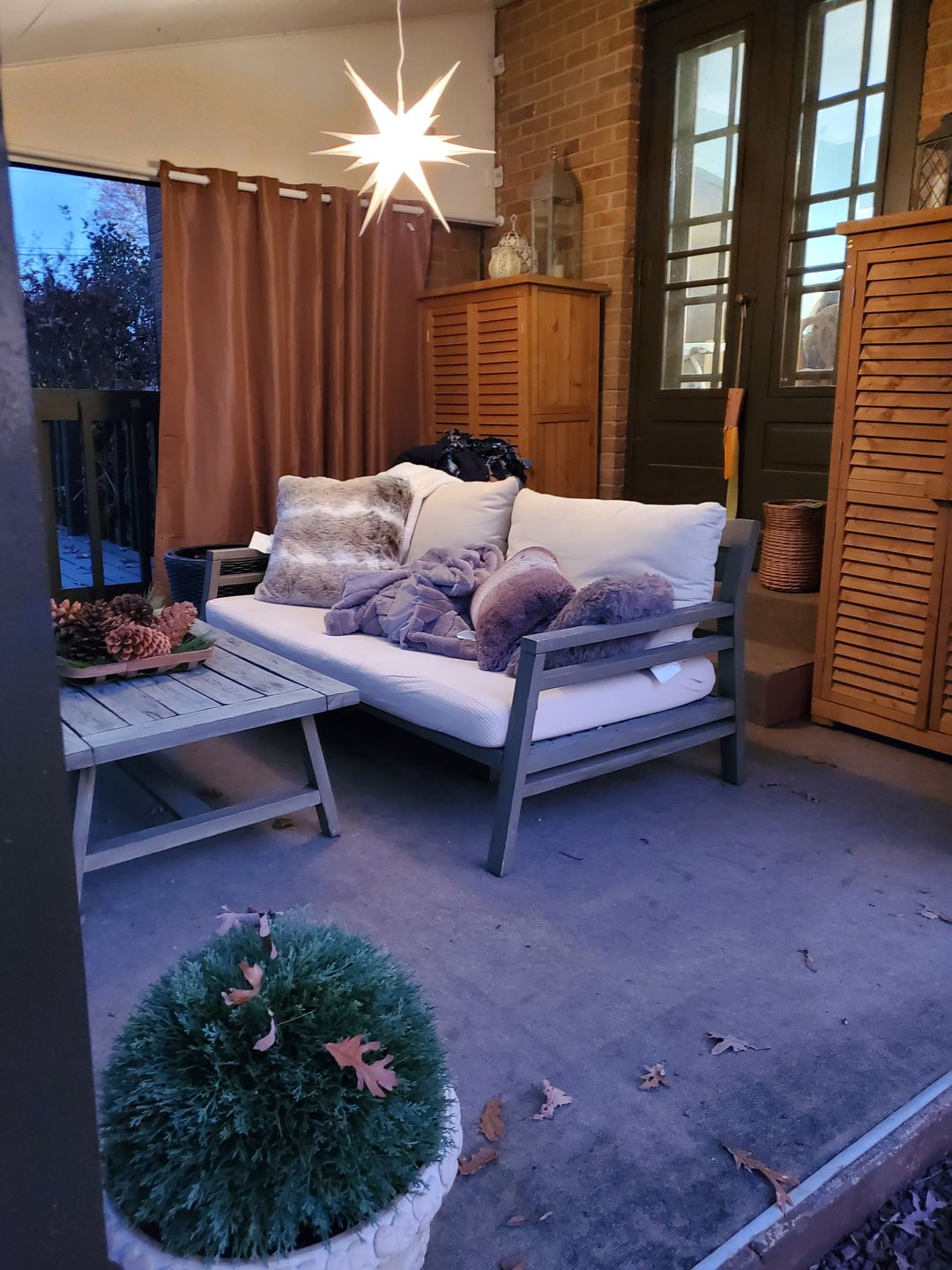Customer photo review of 23" White Moravian Weatherproof Star Lantern Lamp, Multi-Point Hanging Decoration