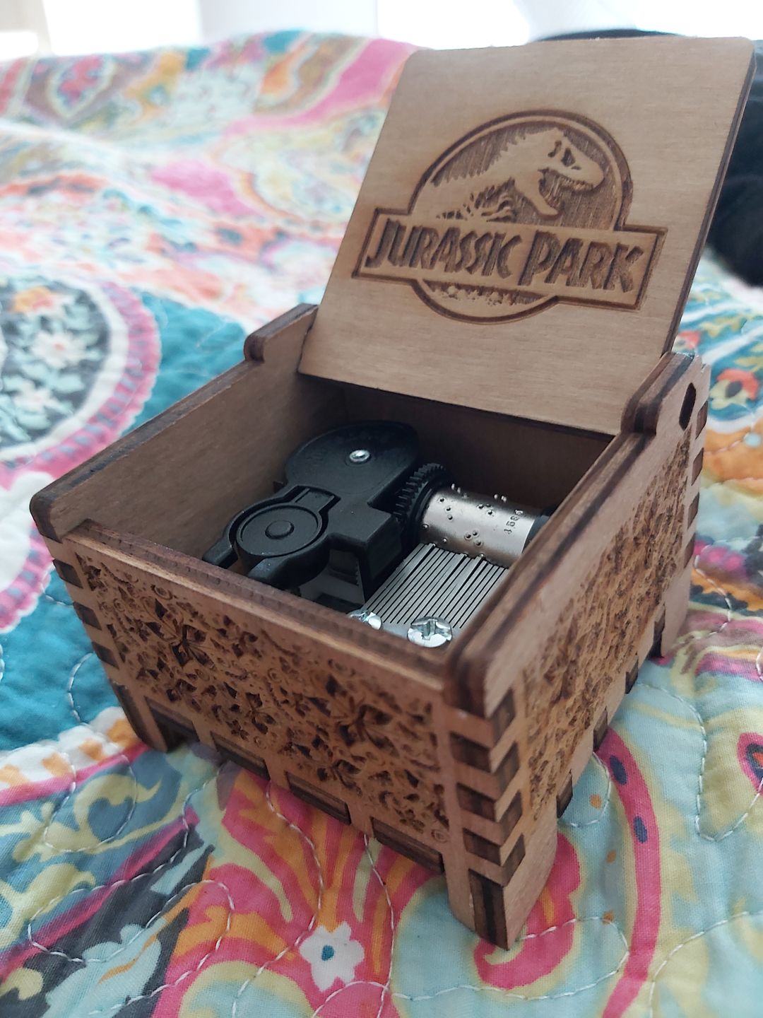 Customer photo review of Wind-up Music Box