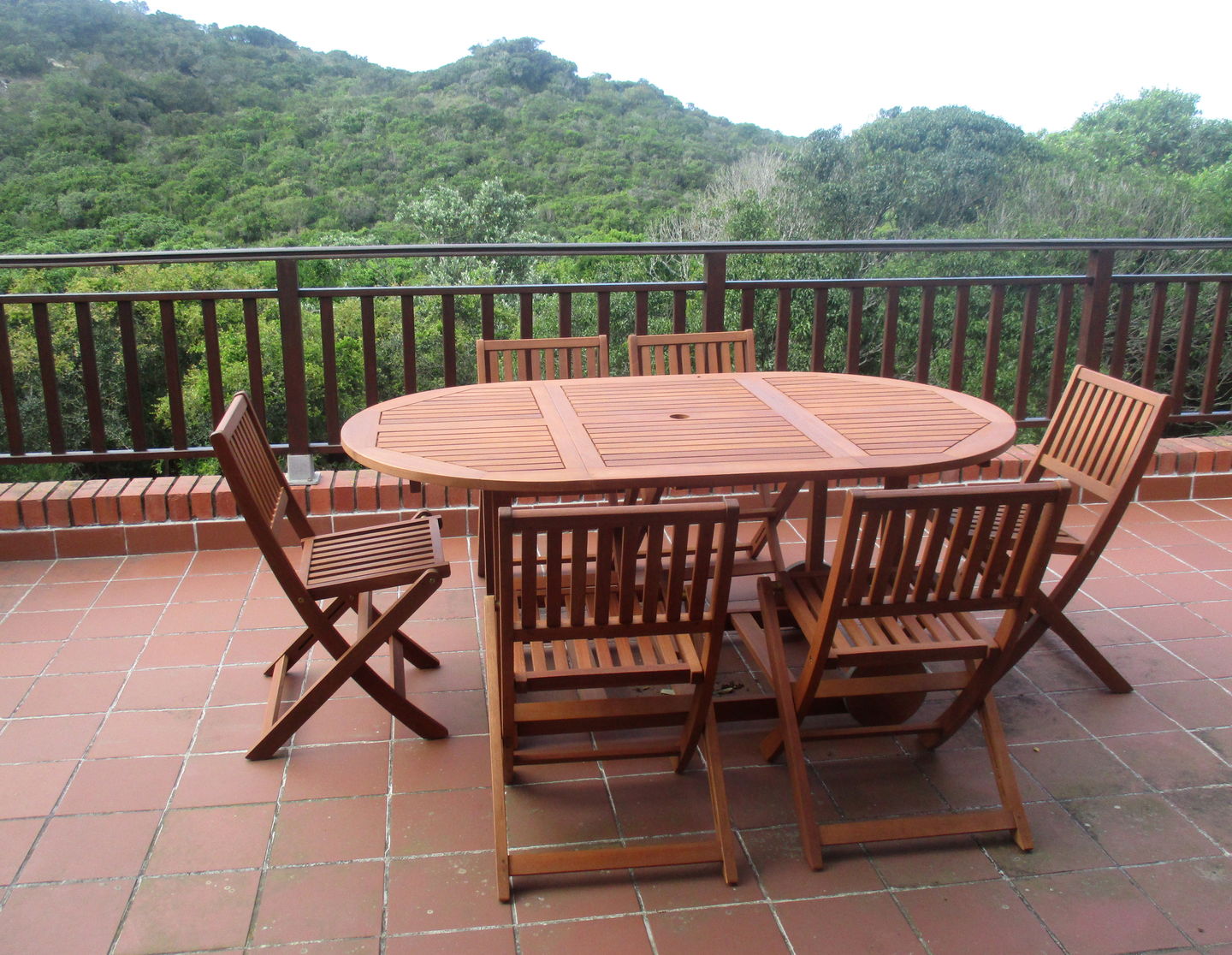 Customer photo review of Kingsbury 6 Seater Dining Set