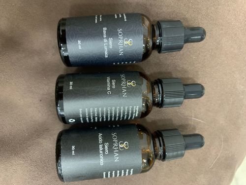 Customer photo review of Siero Acido Ialuronico + Vitamina C         -       2 al prezzo di 1 (30 ml per Siero)