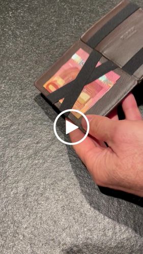 Customer video review of Flap Boy AirTag-Edition - Magic Wallet with Coin Pocket