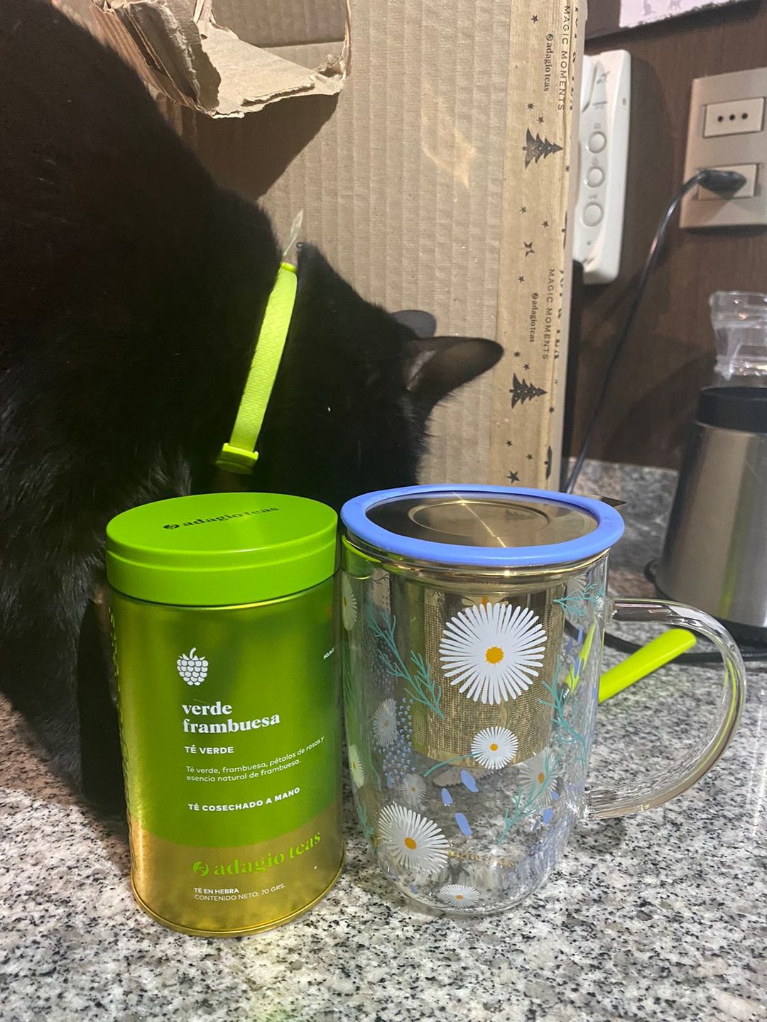 Customer photo review of Verde Frambuesa Tin