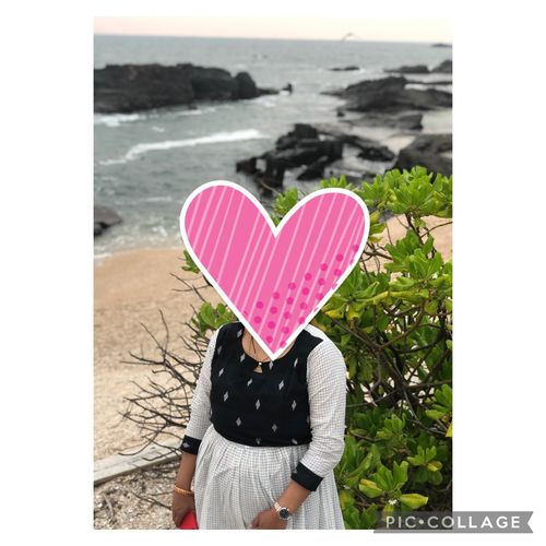 Customer photo review of Neelkanth Festive Maxi