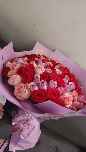 Customer photo review of Deluxe Bouquet