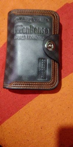 Customer photo review of Magnetic Snap Leather Compartment Wallet
