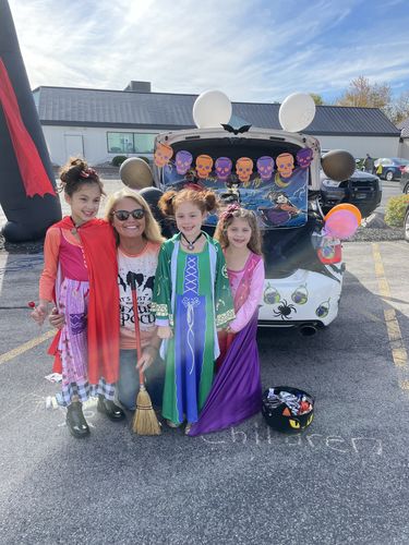 Customer photo review of Its Just A Bunch Of Hocus Pocus T-shirt